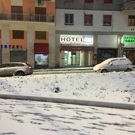 Tiburtina Hotel Holiday Рим Экстерьер фото