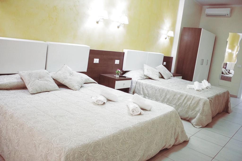 Tiburtina Hotel Holiday Рим Экстерьер фото