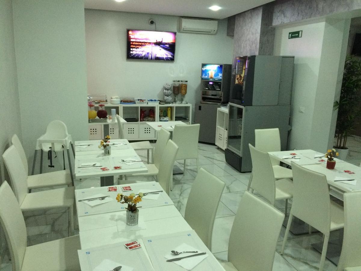 Tiburtina Hotel Holiday Рим Экстерьер фото