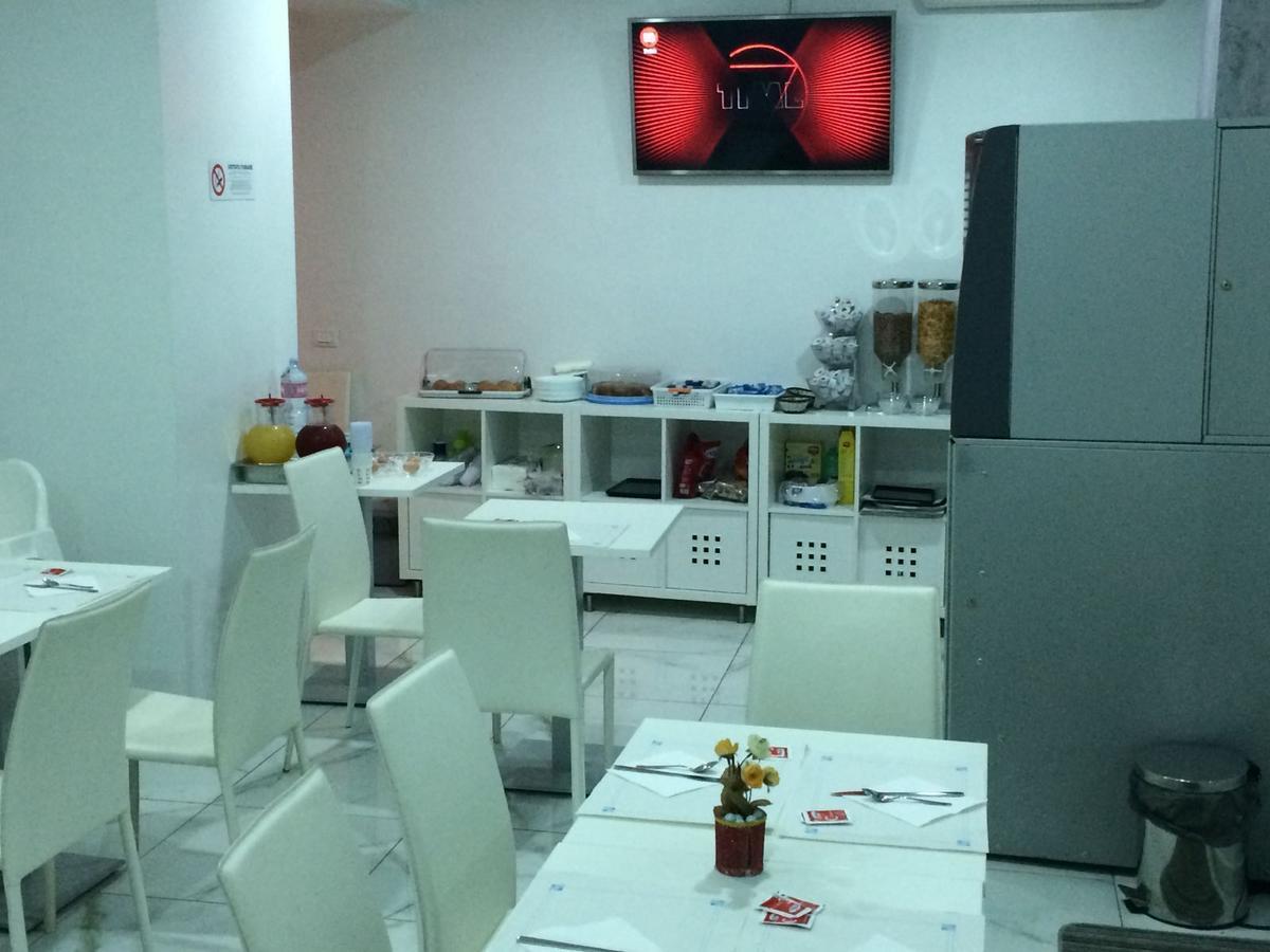 Tiburtina Hotel Holiday Рим Экстерьер фото